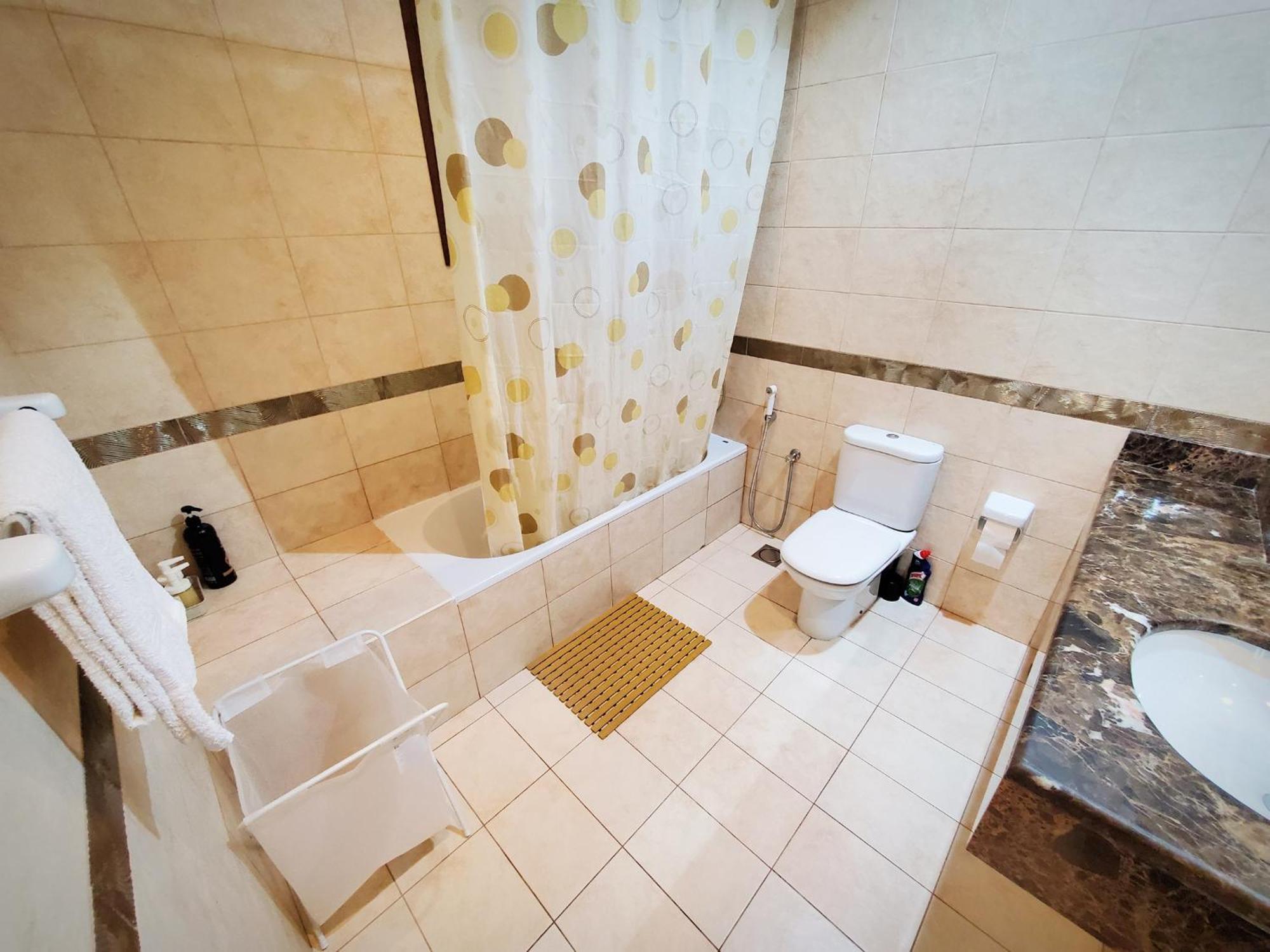 Holiday home Cute House Sleeps 6 Patio Nr Metro Free Parking Dubai