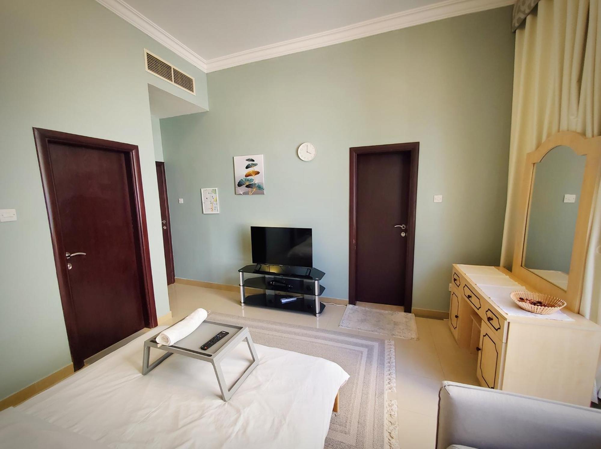 Cute House Sleeps 6 Patio Nr Metro Free Parking * Dubai