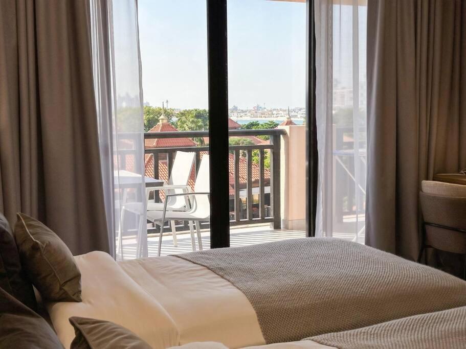 Apartment Upgraded 2br - Beachfront - 5 Star *