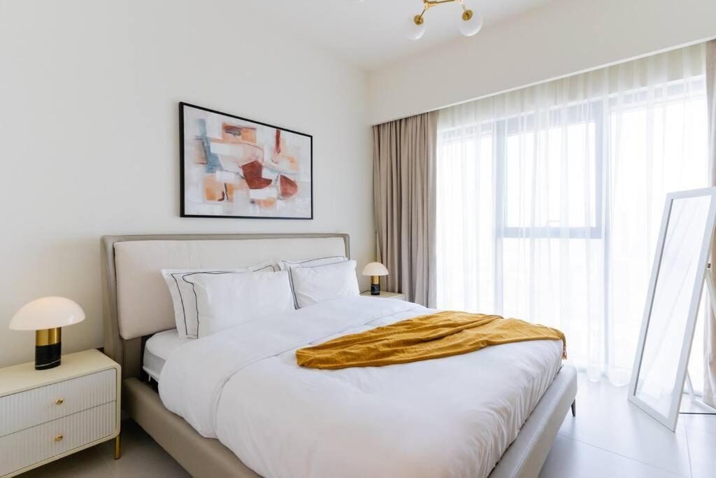 Stylish 1 Bedroom L Next To Mall L Great Amenities Dubai