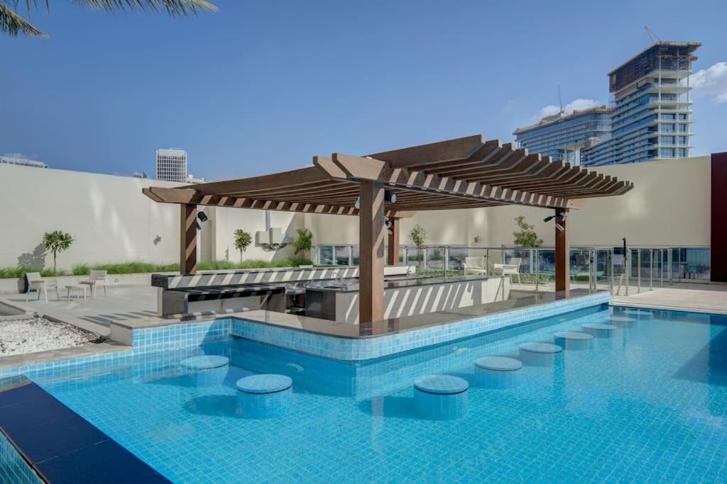 Stylish With Storage In L Fits 2 Dubai