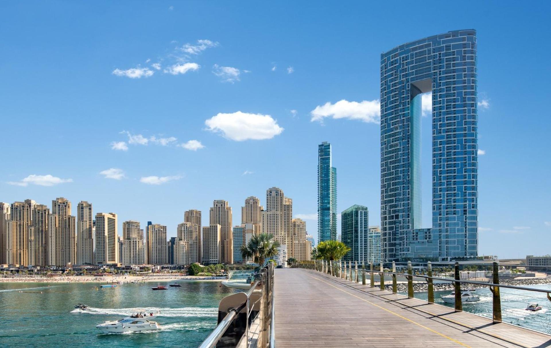 Apartment Elegant 10 Minutes From Marina