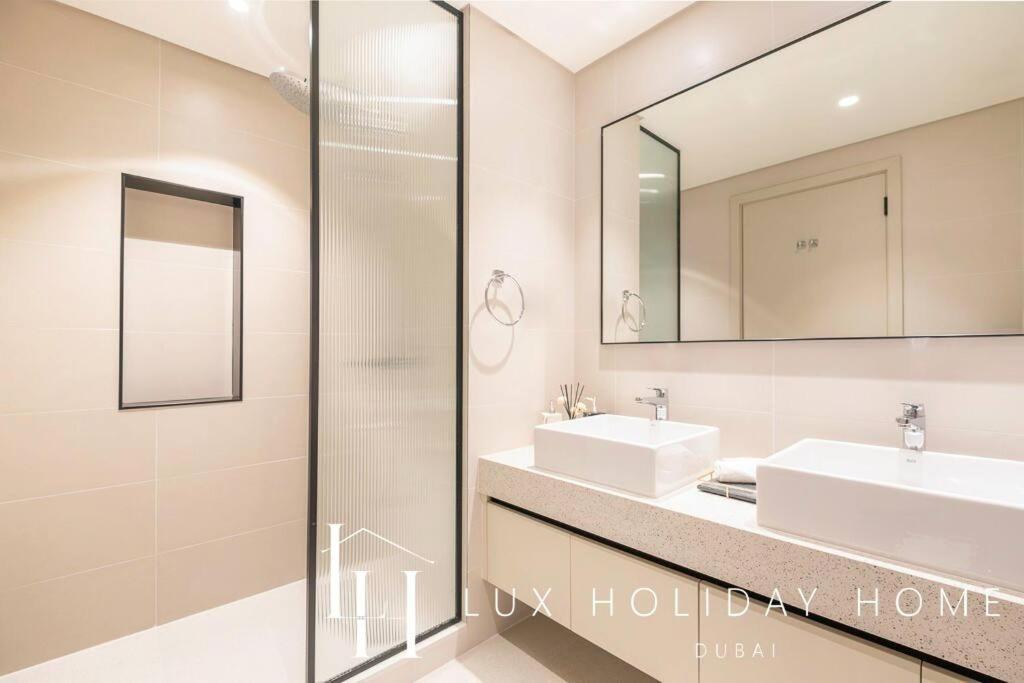 Lux The Marina Vista Beachfront 3 Apartamento Dubai