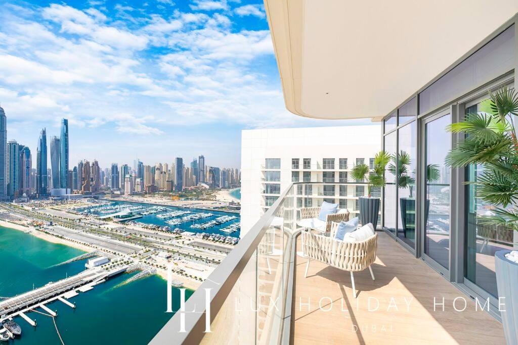 Lux The Marina Vista Beachfront 3 Apartamento