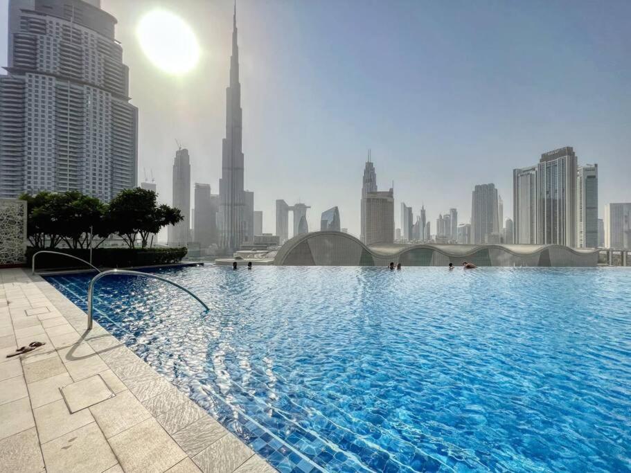 Ultra Modern 3 Bedroom With Direct Access To Mall * Dubai