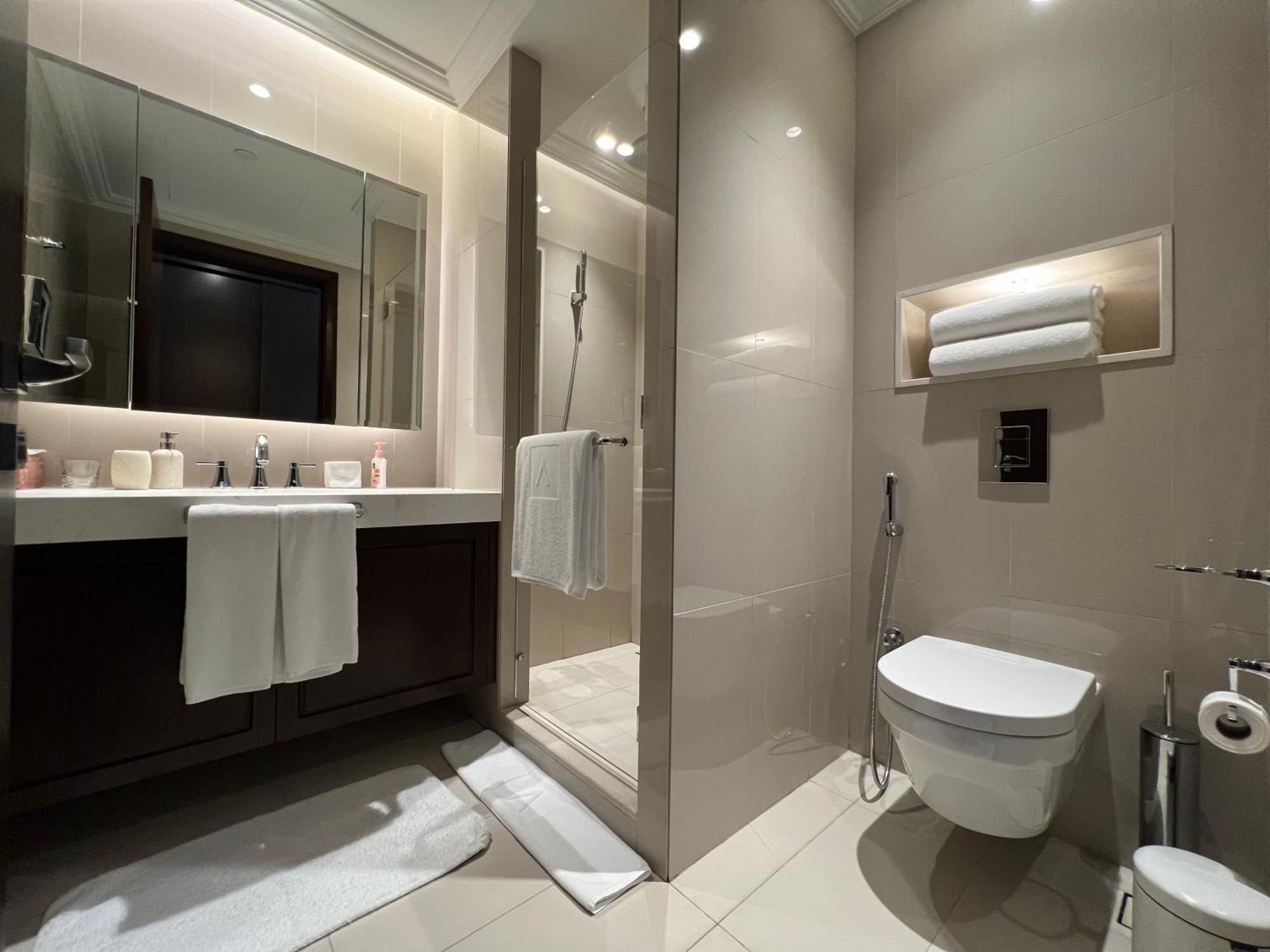 Apartment Ultra Modern 3 Bedroom With Direct Access To Mall Dubai