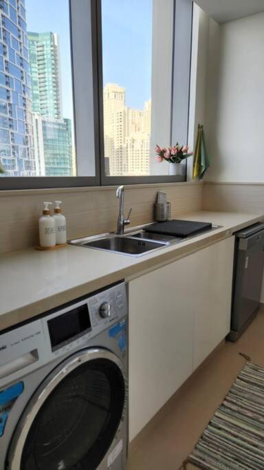 Jbr-yet Easy To Get Here By Car Apartment