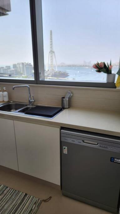 Jbr-yet Easy To Get Here By Car Apartment