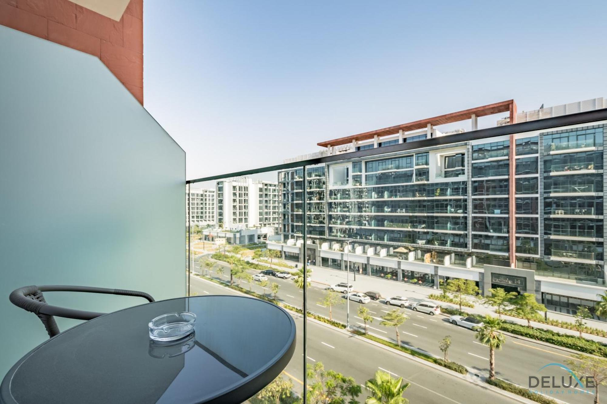 Alluring At Azizi Riviera 16, Al Merkadh By Deluxe Homes Apartment Dubai