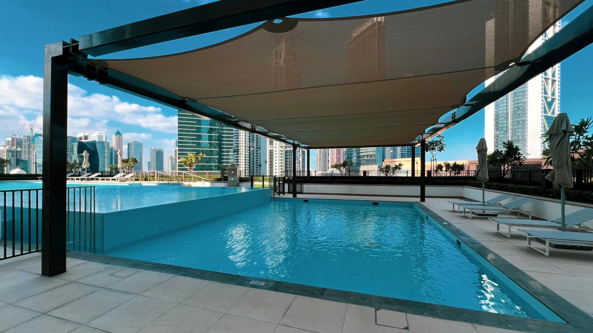 Burj Crown - Sky High, Downtown Ocean View, Opposite Mall Apartment *