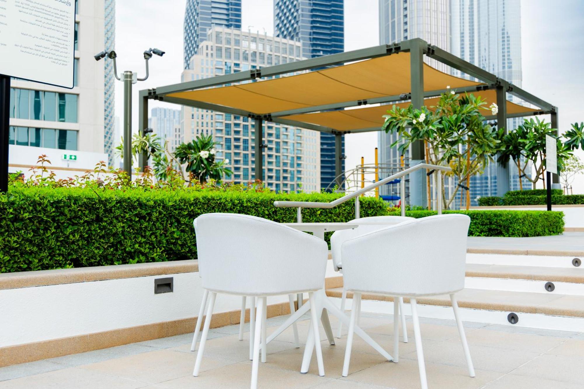 Apartment Burj Crown - Sky High, Downtown Ocean View, Opposite Mall Dubai