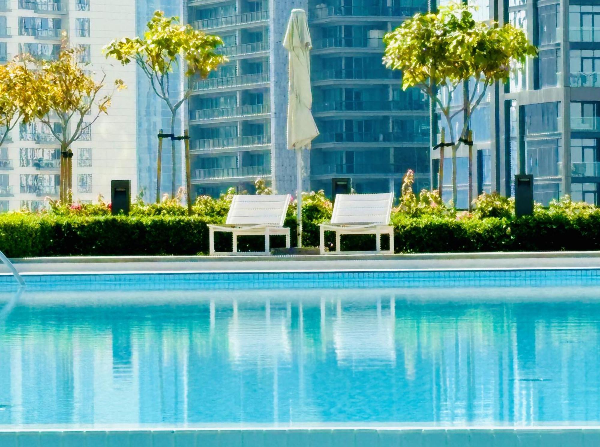 Burj Crown - Sky High, Downtown Ocean View, Opposite Mall Dubai