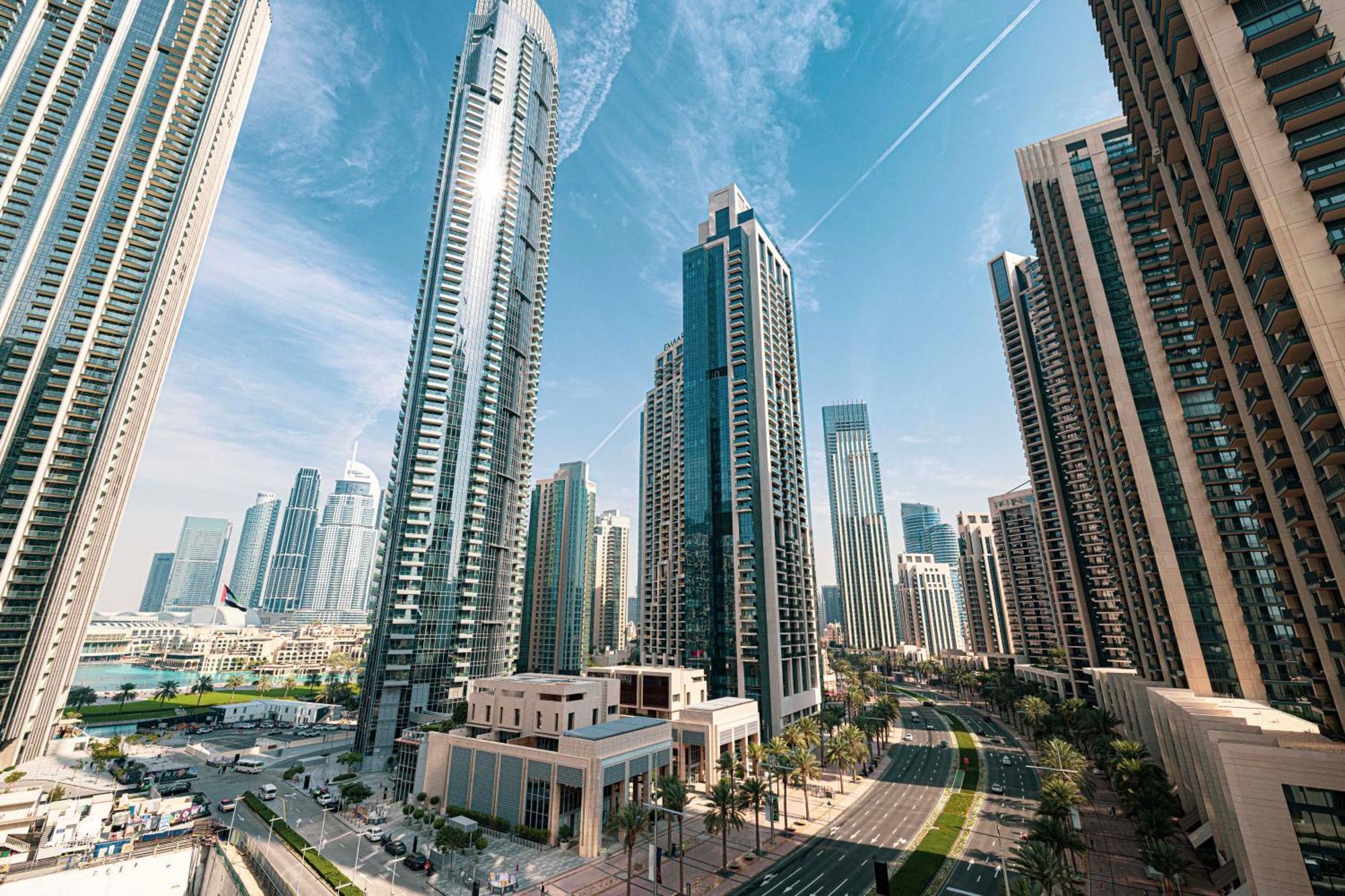 Burj Crown - Sky High, Downtown Ocean View, Opposite Mall Apartment
