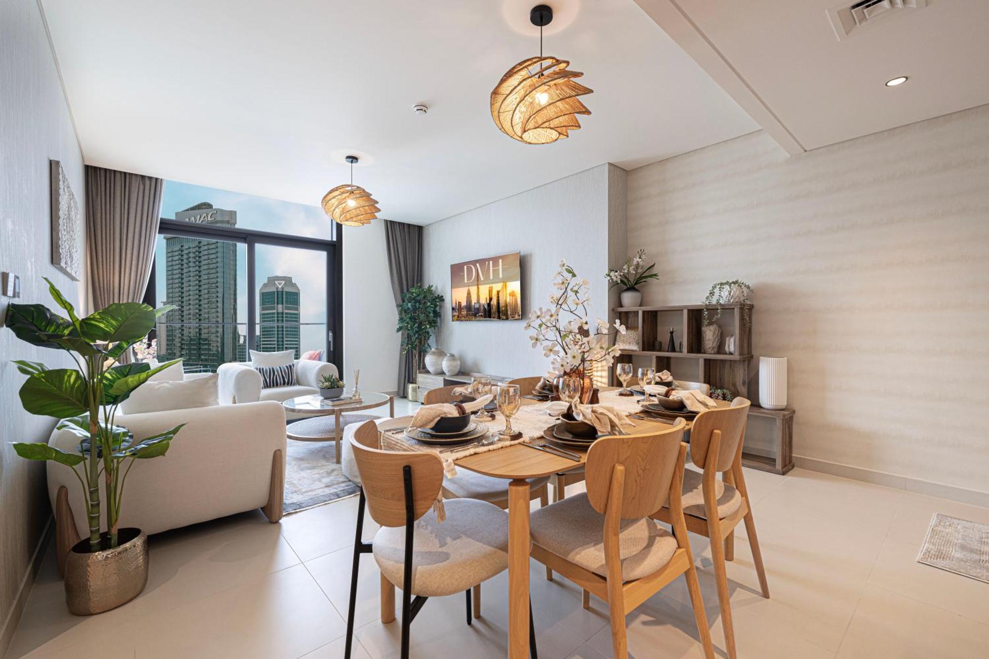 Burj Crown - Sky High, Downtown Ocean View, Opposite Mall *