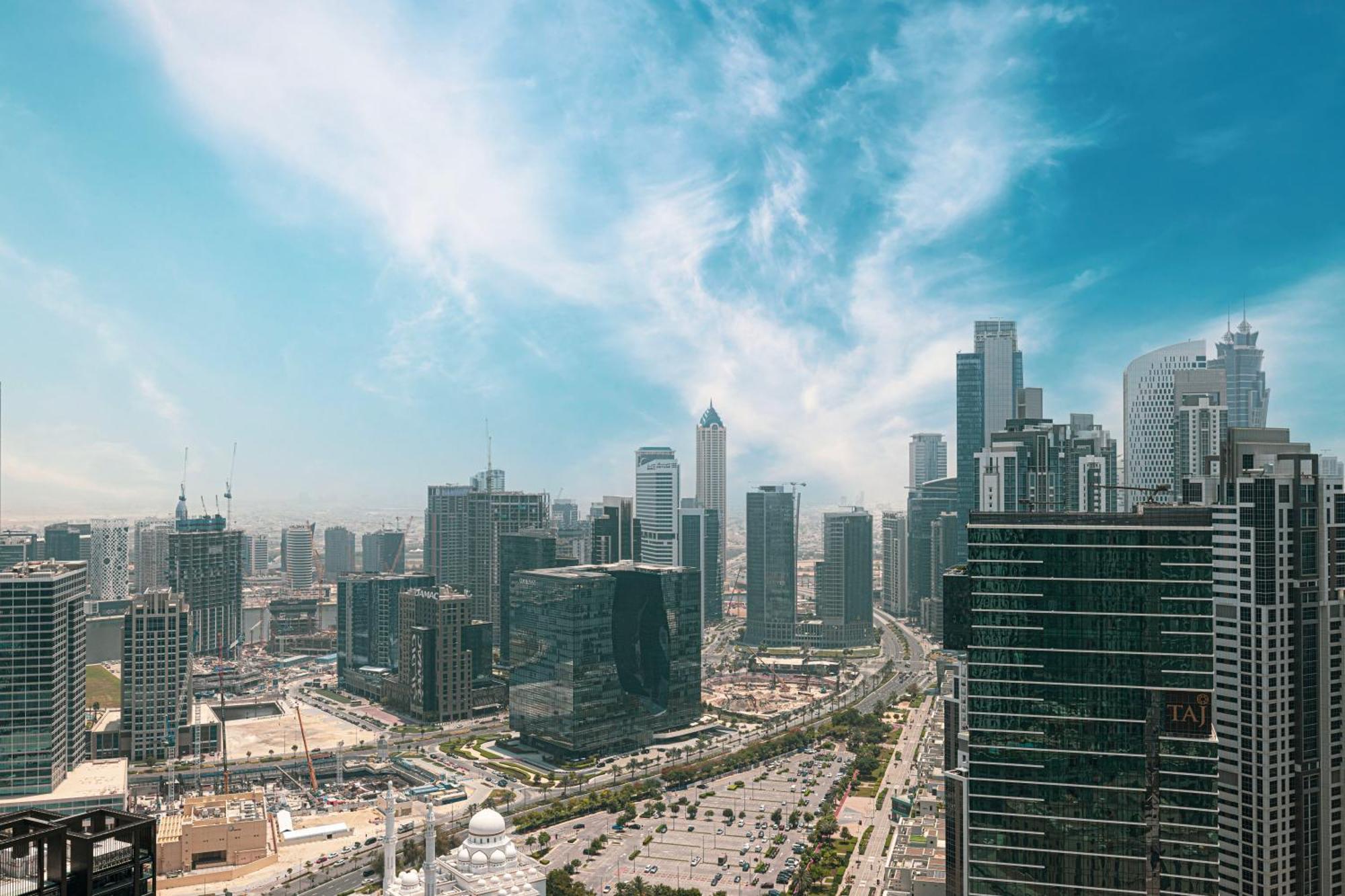 Burj Crown - Sky High, Downtown Ocean View, Opposite Mall * Dubai