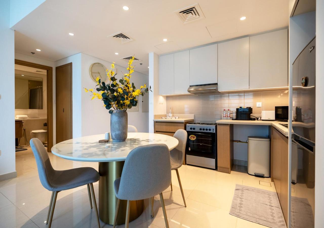 Savis Home- Vibrant Neighborhood With Creek View Dubai