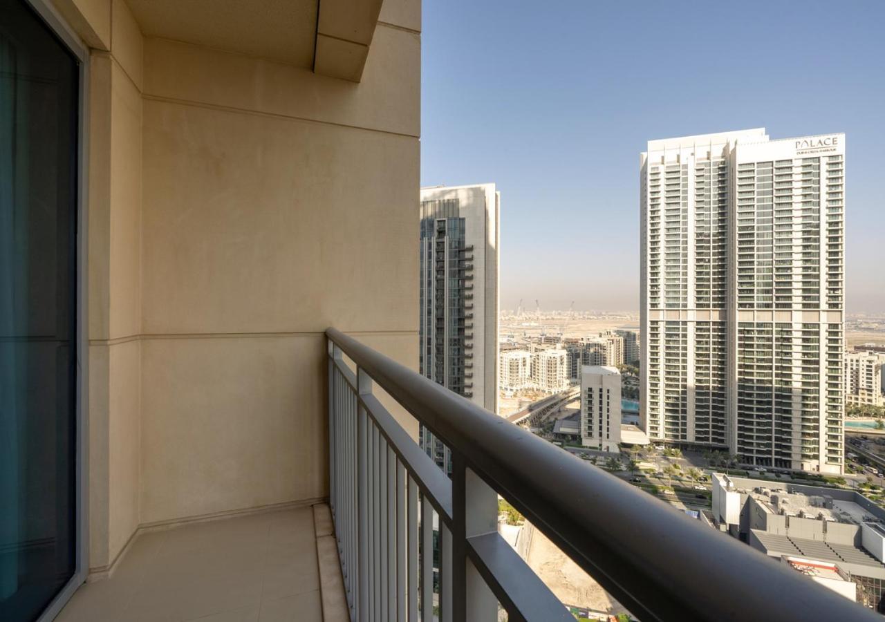 Savis Home- Vibrant Neighborhood With Creek View Apartment Dubai