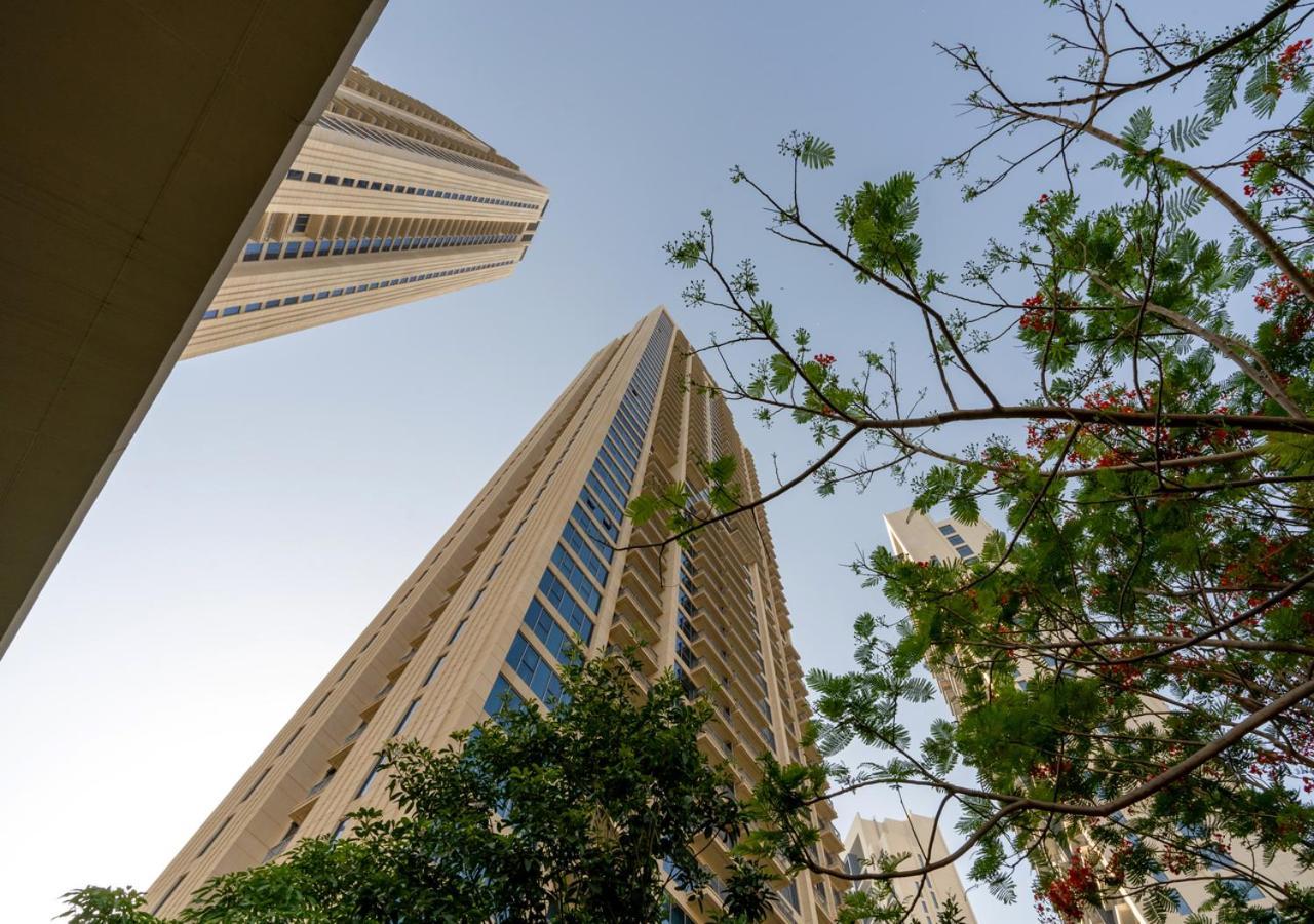 Apartment Savis Home- Vibrant Neighborhood With Creek View Dubai