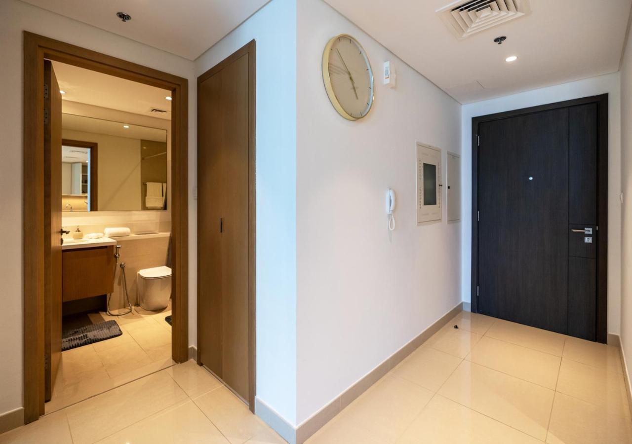 Apartment Savis Home- Vibrant Neighborhood With Creek View Dubai