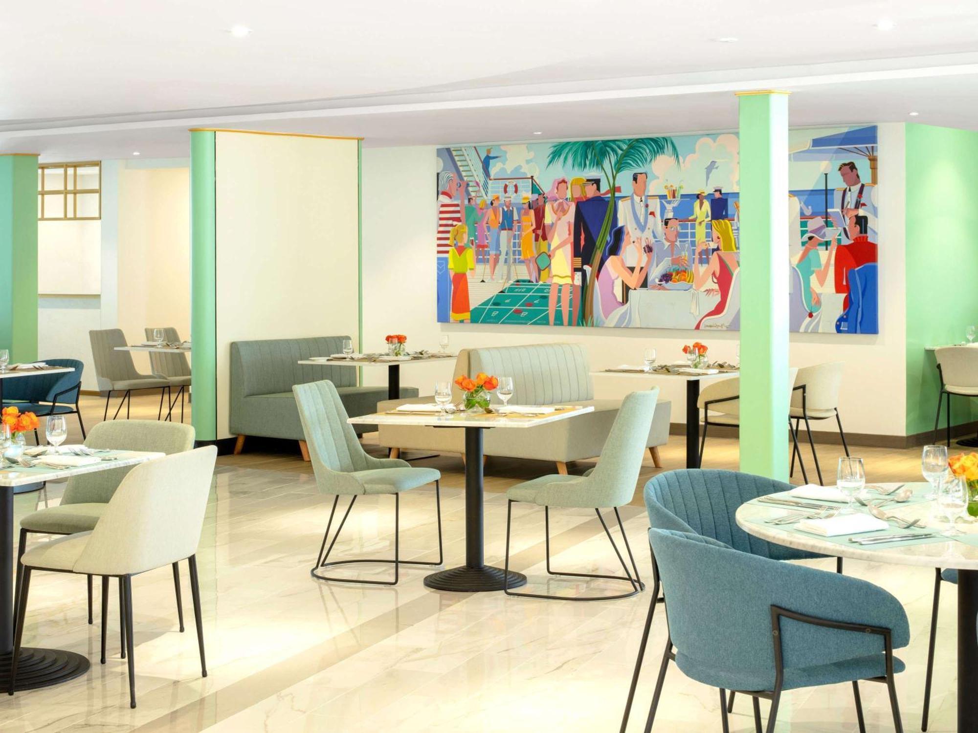 Queen Elizabeth 2 Hotel Dubai