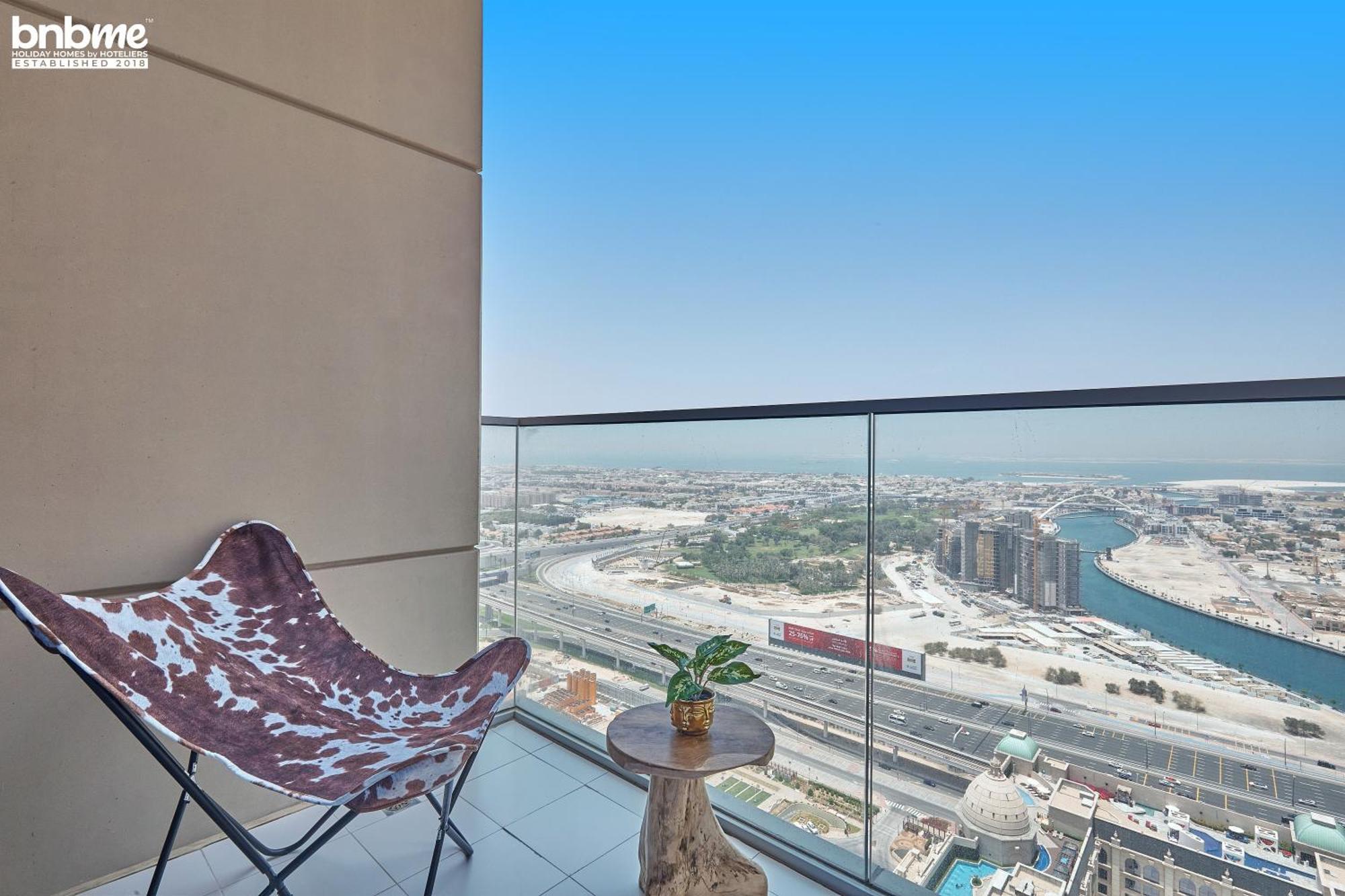 Bnbme - Amna Tower Apartment *