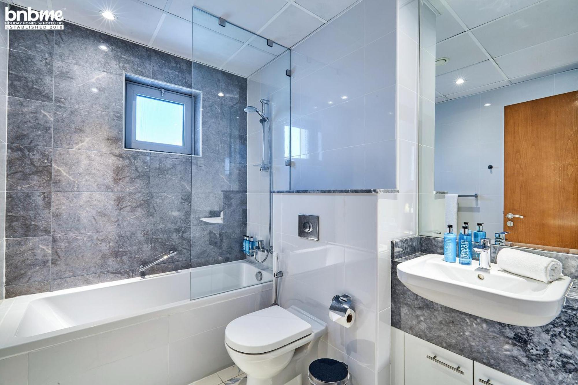 Bnbme - Amna Tower Apartment Dubai
