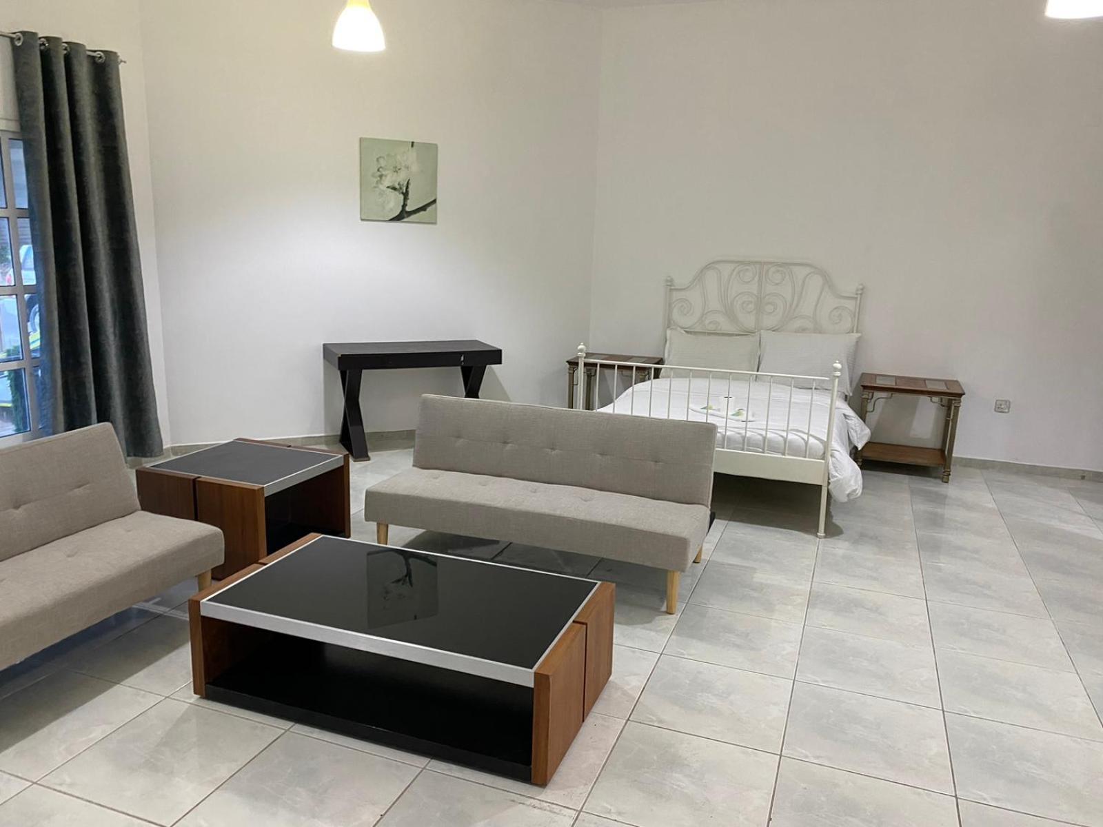 Guest house Comfortable Private In Compound Housing Dubai