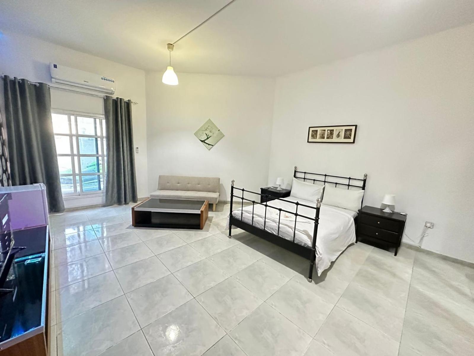 Comfortable Private In Compound Housing Guest house Dubai