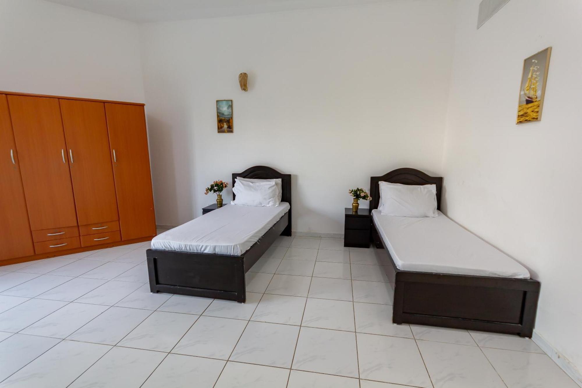 Comfortable Private In Compound Housing *