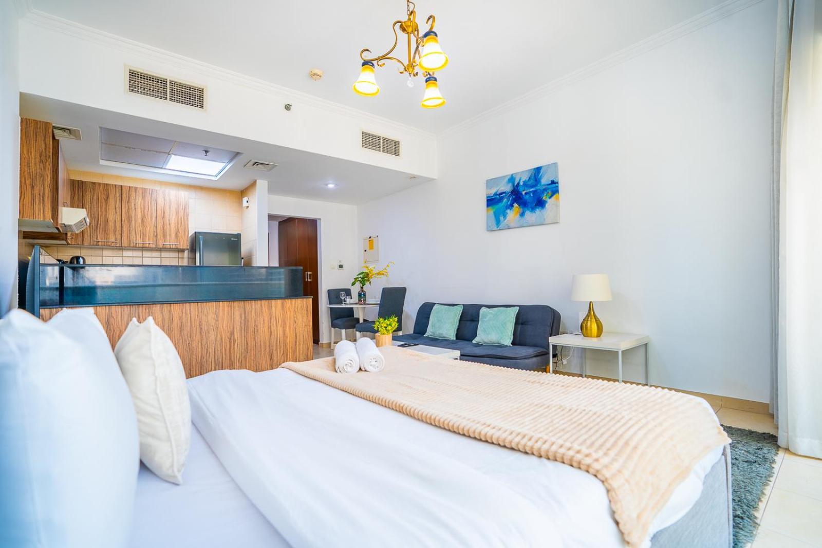 Apartment Rh- Chic & Sleek Apartment, Near Burj Khalifa Dubai
