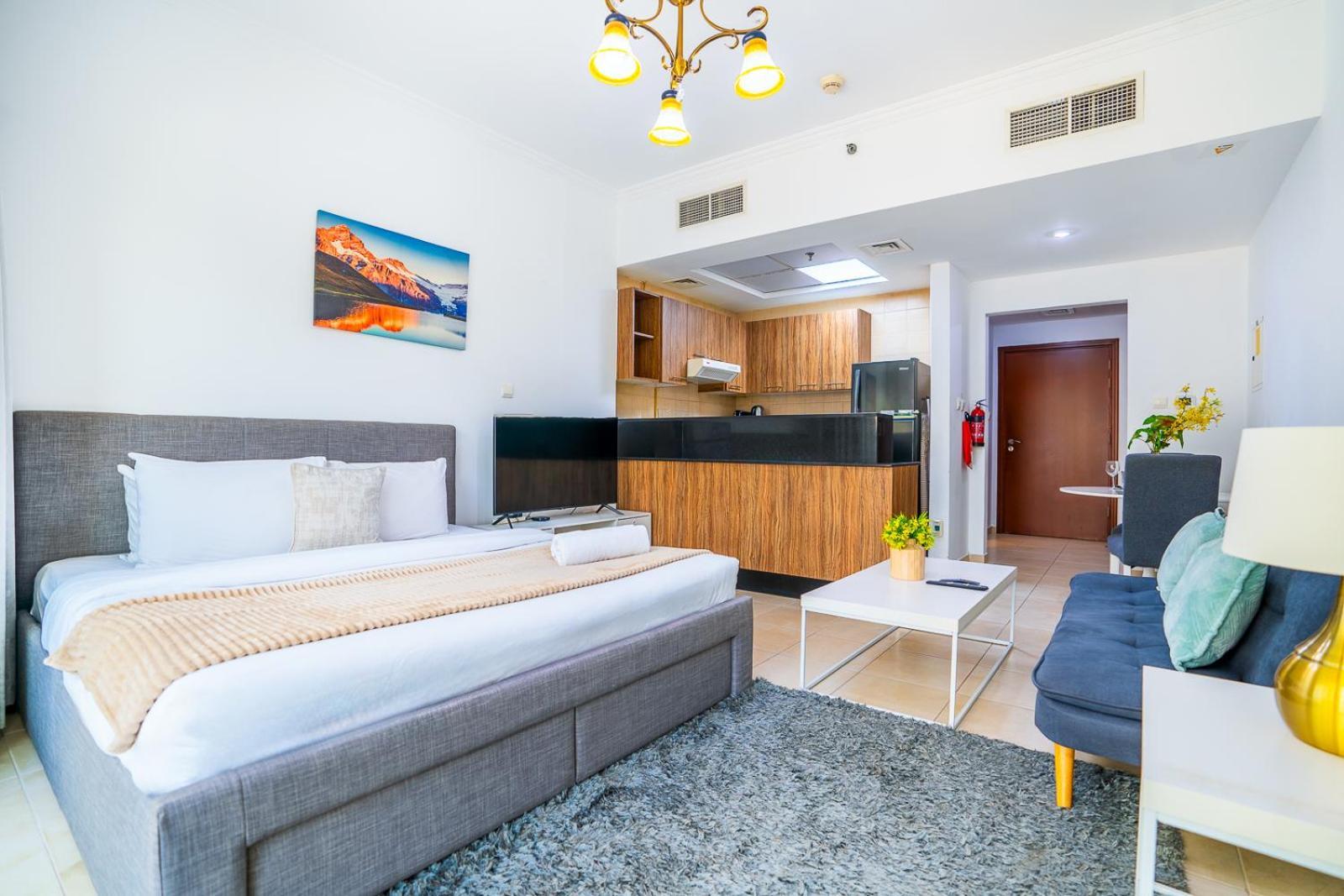 Rh- Chic & Sleek Apartment, Near Burj Khalifa