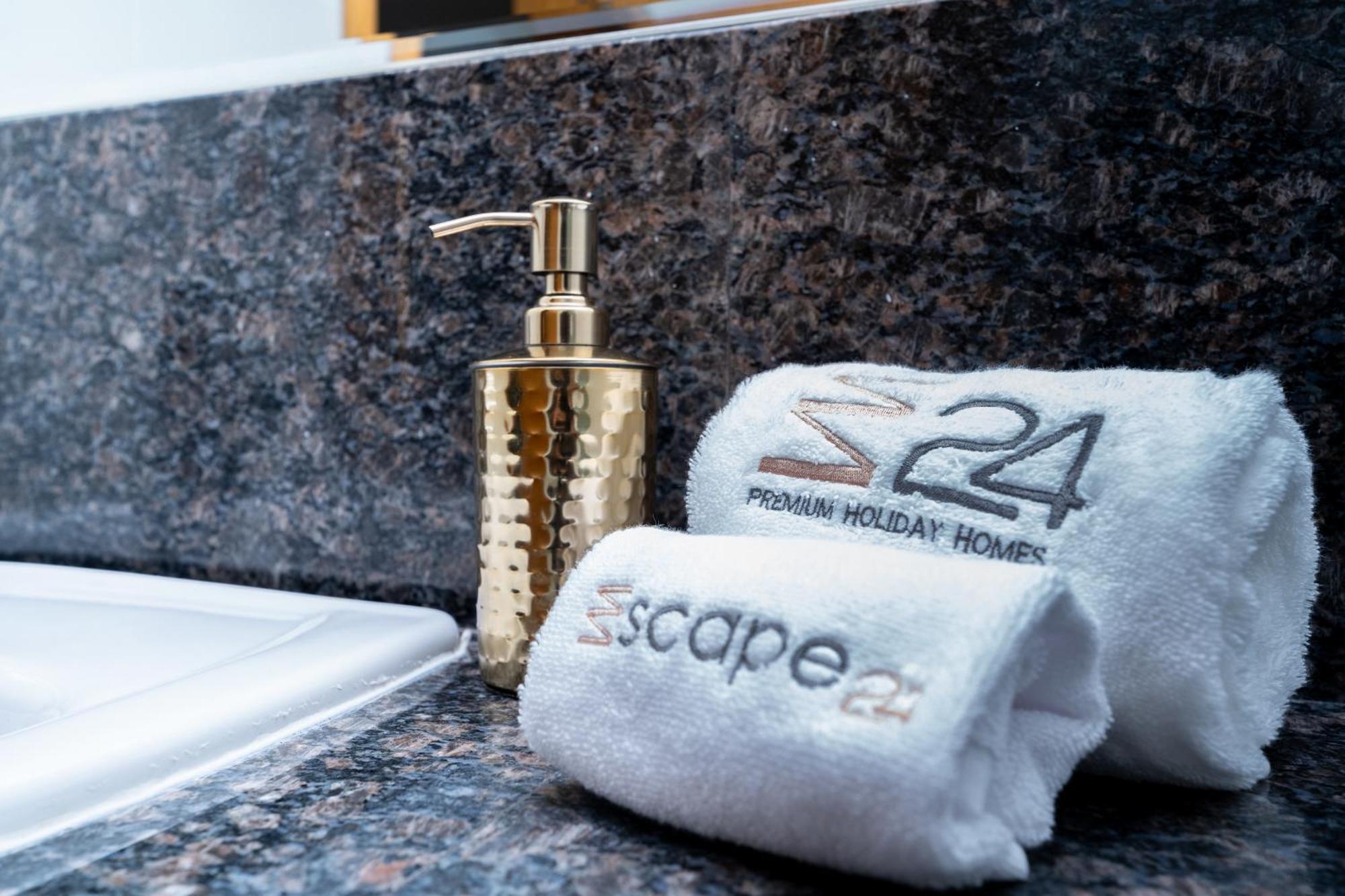 Escape 24 Homes - Bay Square - Business Bay Daire