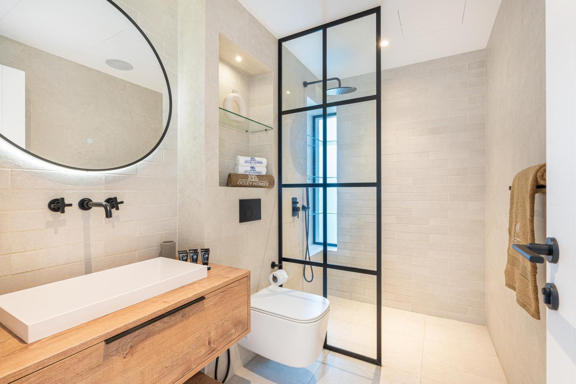 Gorgeous With Full Marina & Skyline View Apartamento
