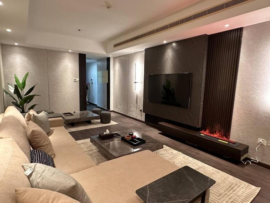 Skyview Haven 2br & Ocean Breeze Dubai