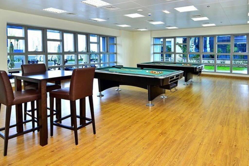 Skyview Haven 2br & Ocean Breeze Apartment