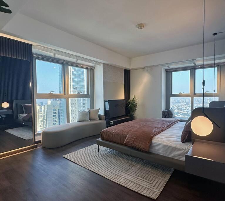 Apartment Skyview Haven 2br & Ocean Breeze Dubai