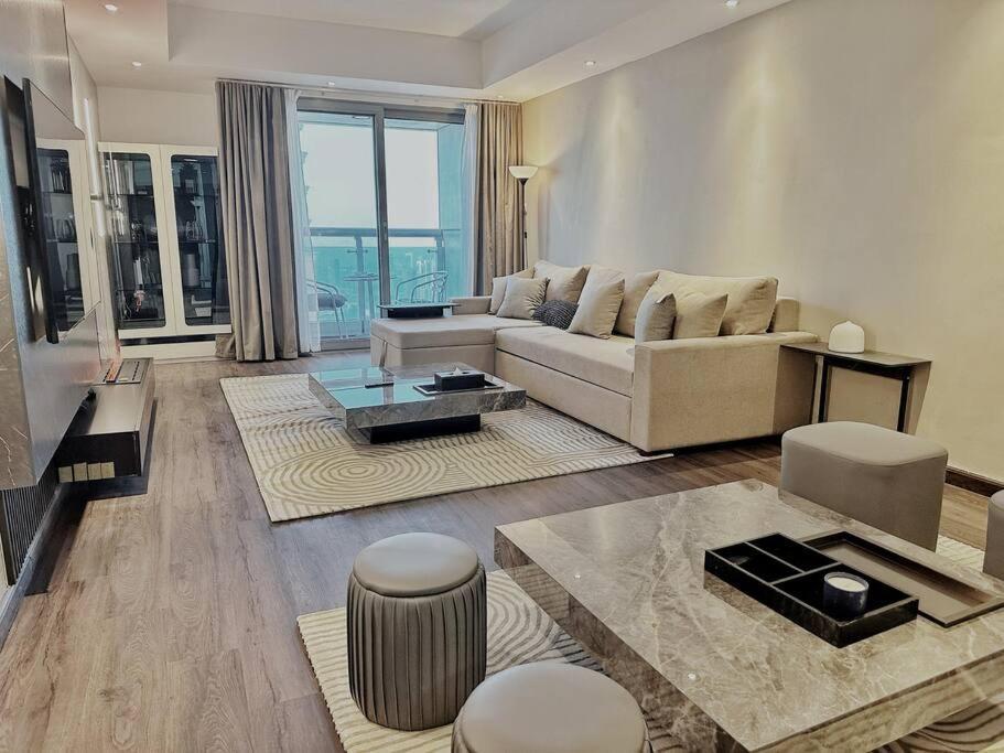 Skyview Haven 2br & Ocean Breeze Apartment