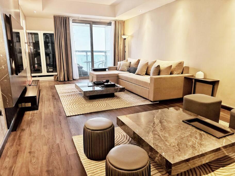 Skyview Haven 2br & Ocean Breeze Apartment