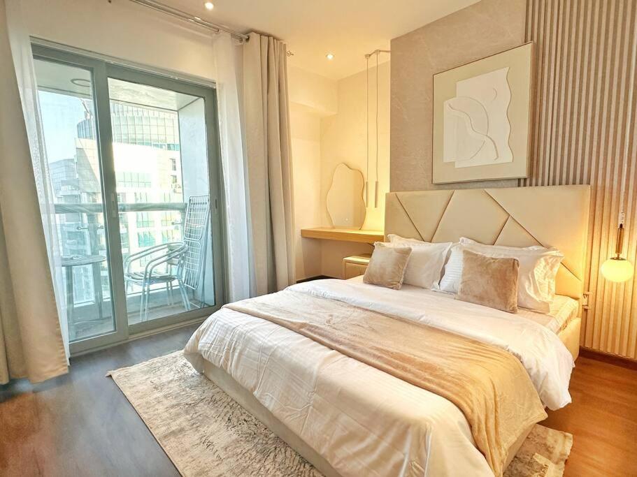 Skyview Haven 2br & Ocean Breeze Apartment *