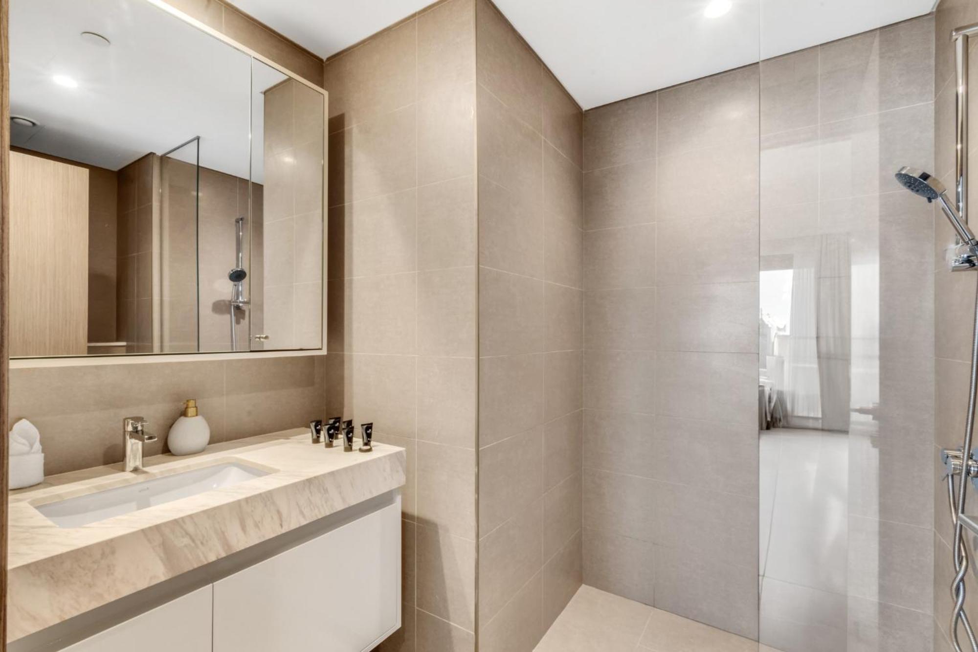 Exclusive 2 & 4 Bedroom Apt With Burj Khalifa - Fountain And City Views By Meerak Apartment