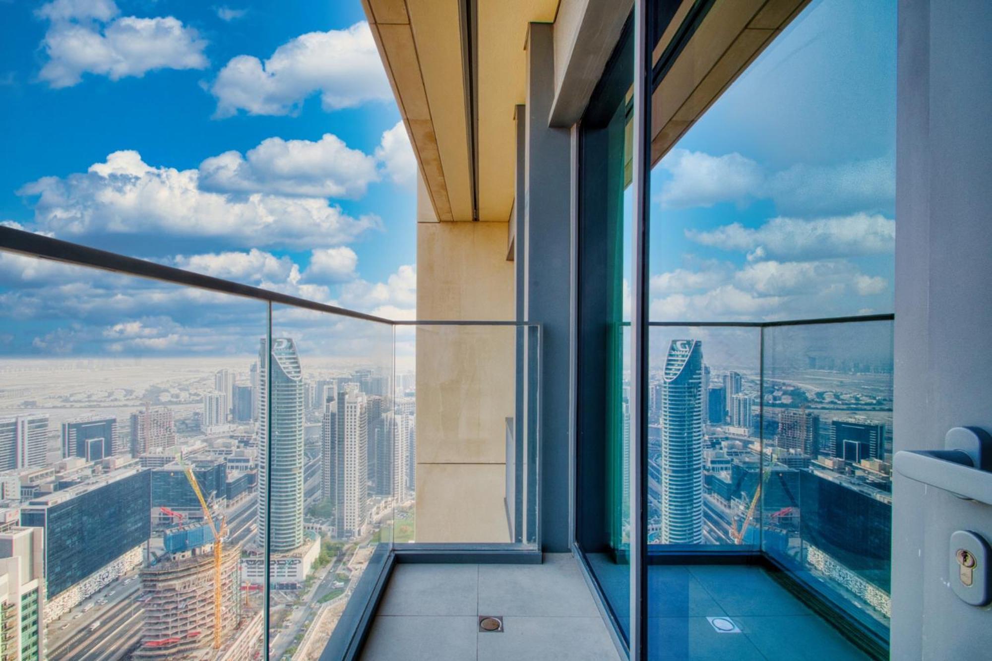 Exclusive 2 & 4 Bedroom Apt With Burj Khalifa - Fountain And City Views By Meerak * Dubai