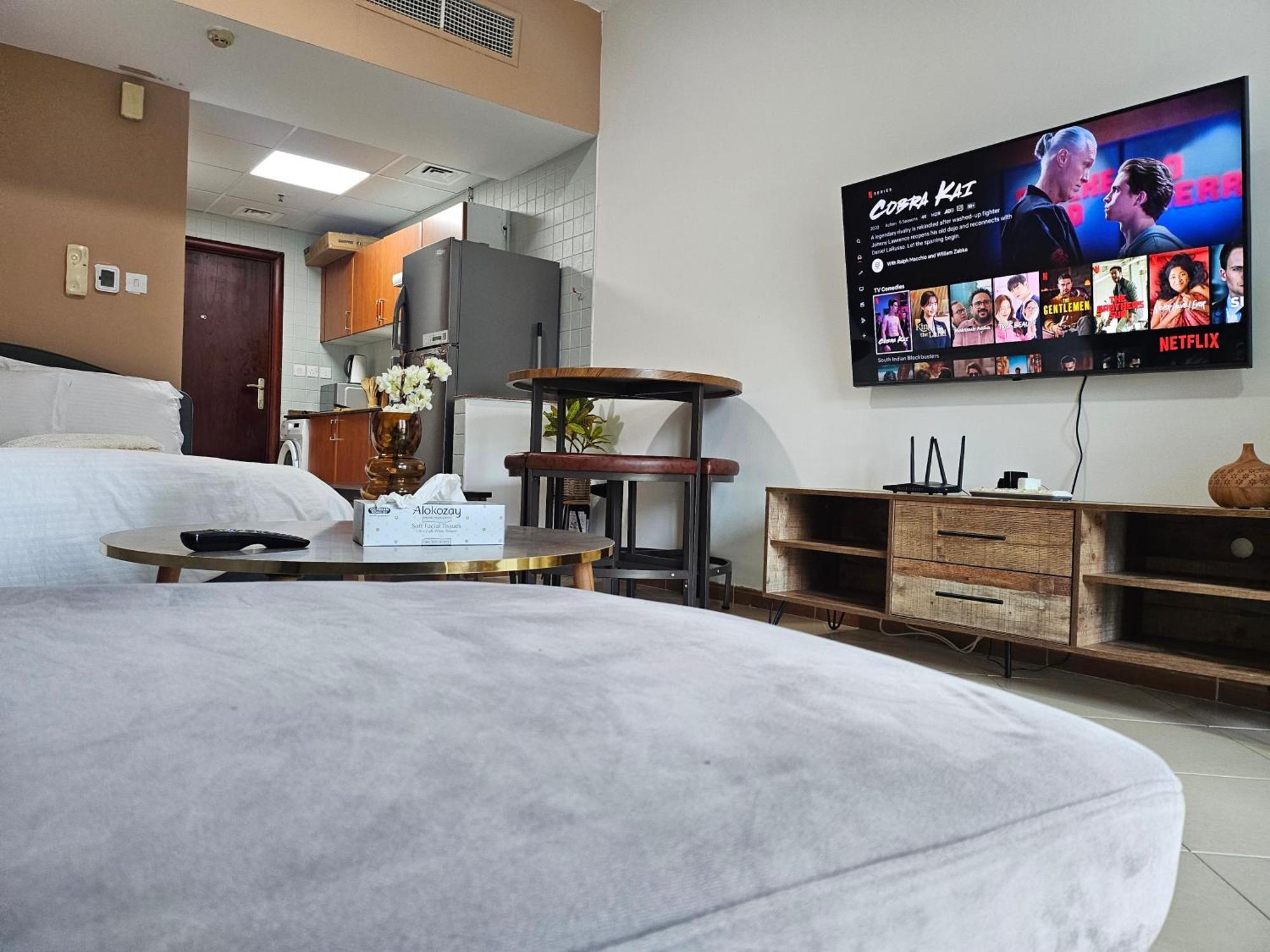 Stunning Apartment, Partial Sea View, Canal Marina View, 5 Min Walk To Jbr And Metro