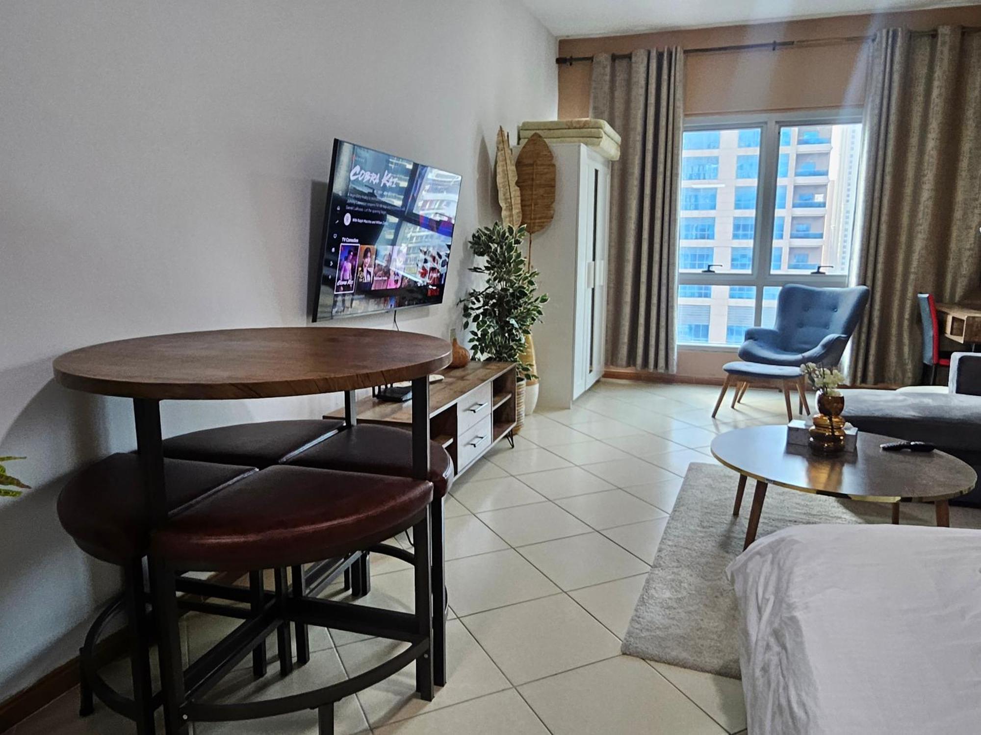 Stunning Apartment, Partial Sea View, Canal Marina View, 5 Min Walk To Jbr And Metro Dubai