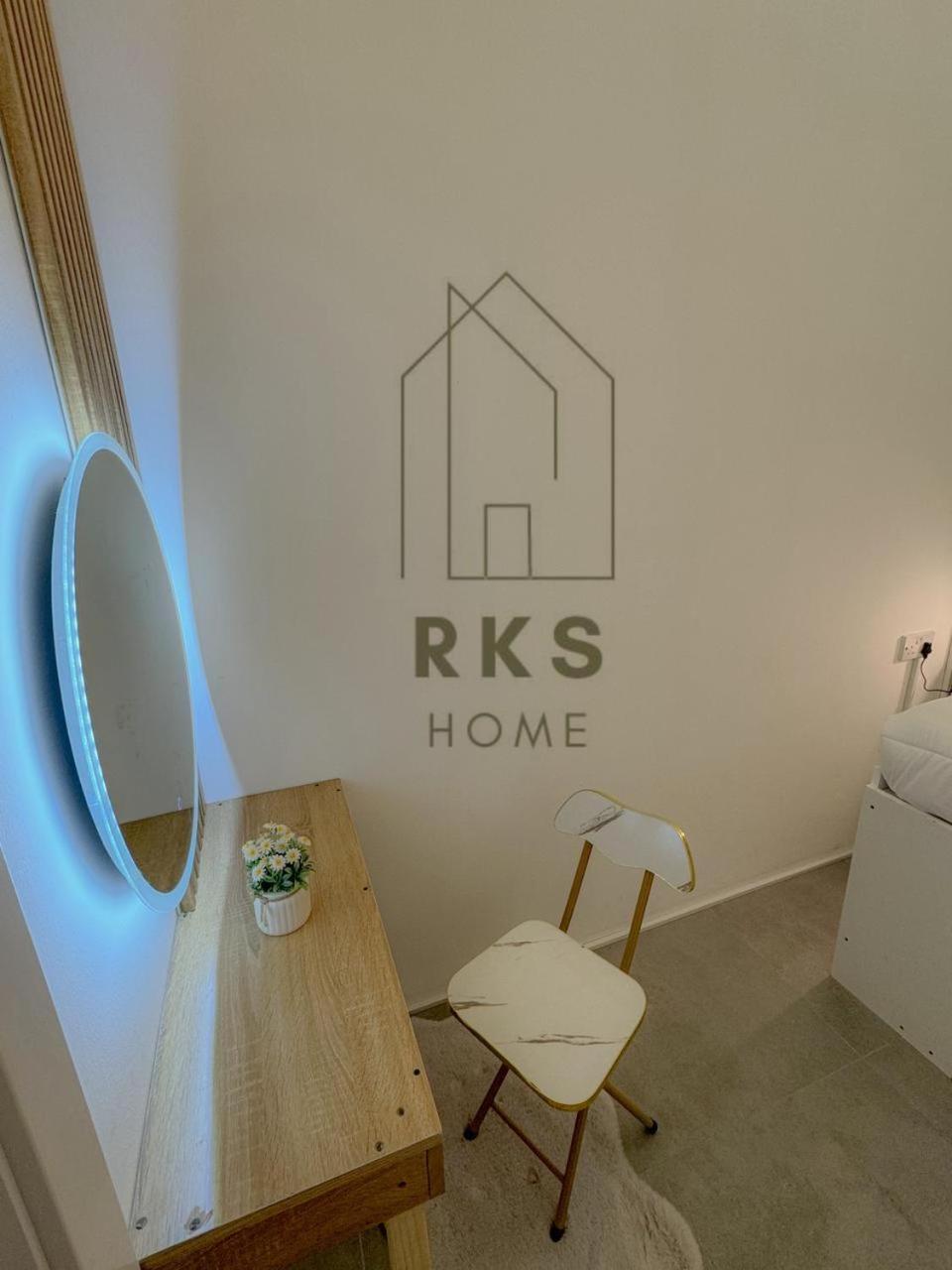 Homestay Shared Near Downtown Business Bay Dubai