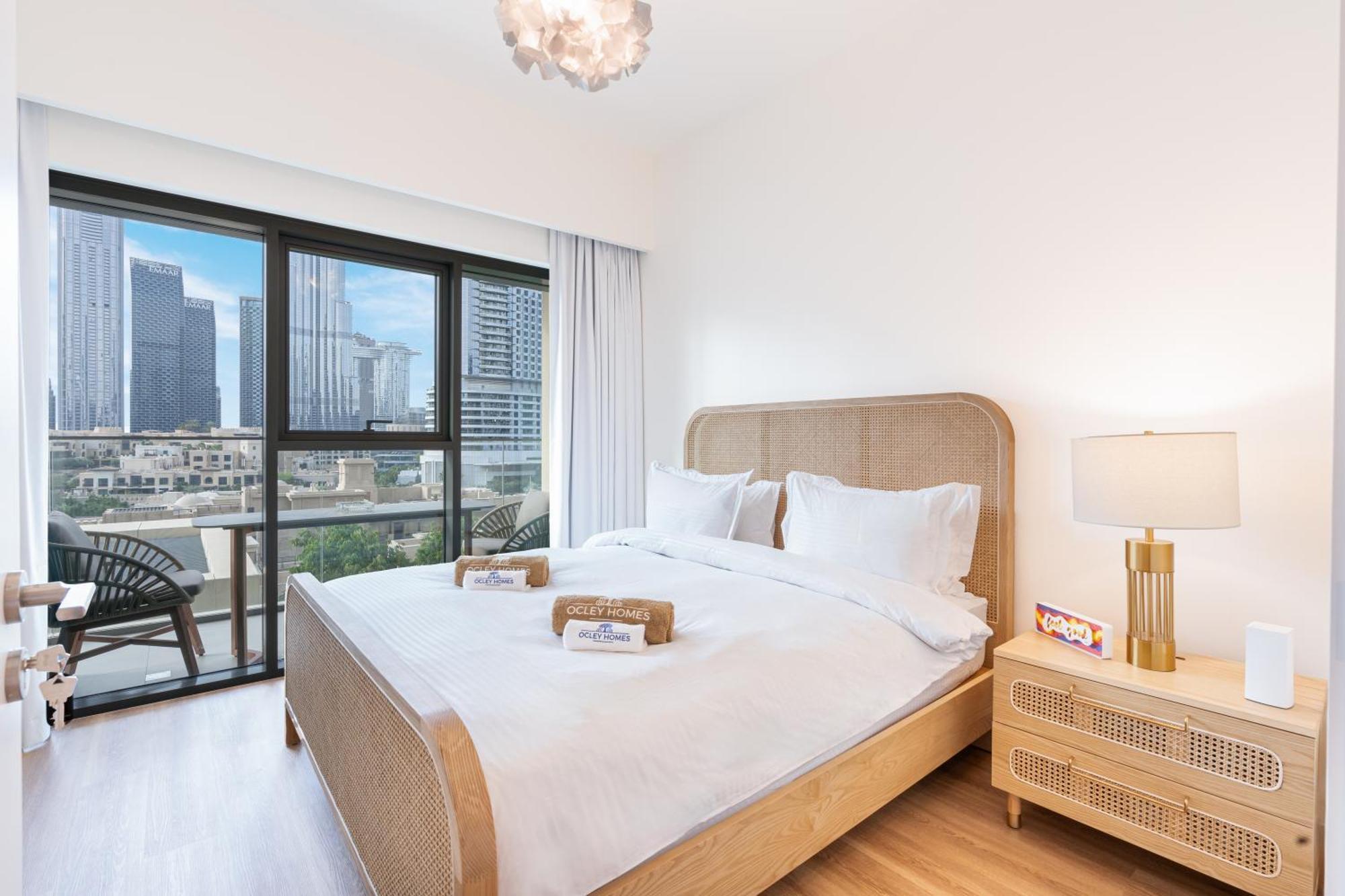 Apartment Stunning Renovated With Full Burj Khalifa View Dubai