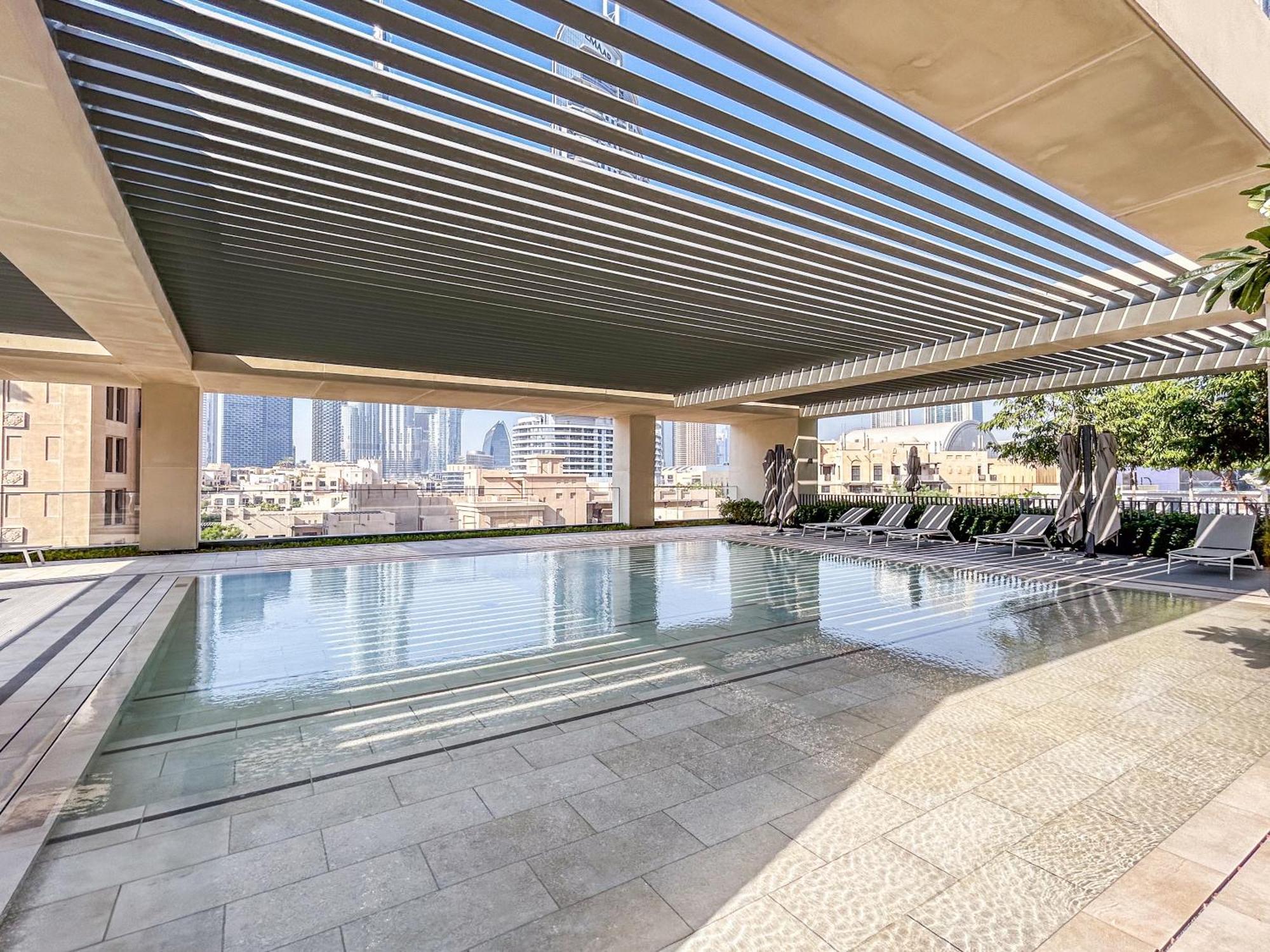 Apartment Stunning Renovated With Full Burj Khalifa View *