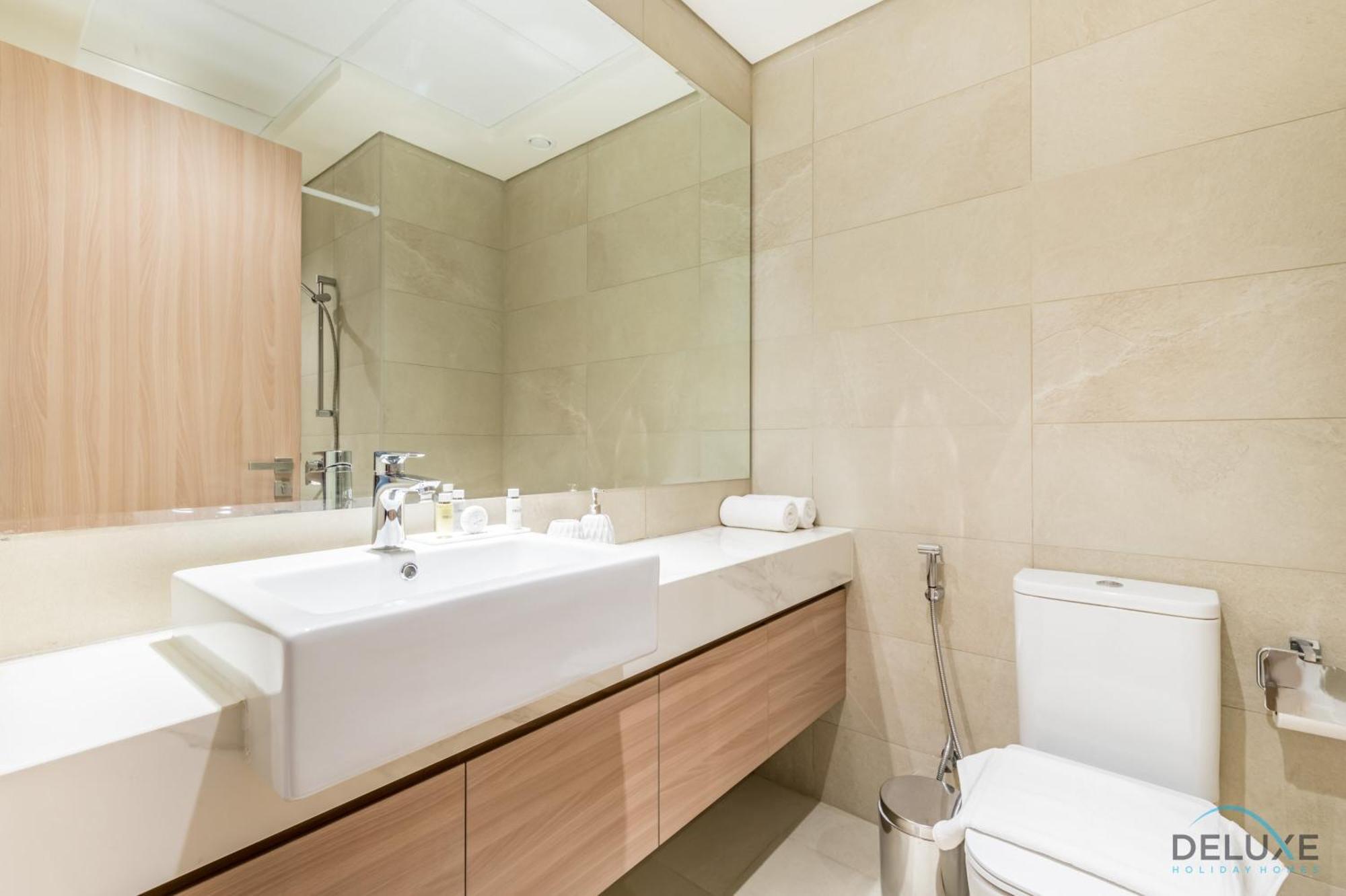 Stunning 1br In Azizi Riviera 42, Al Merkadh By Deluxe Homes *