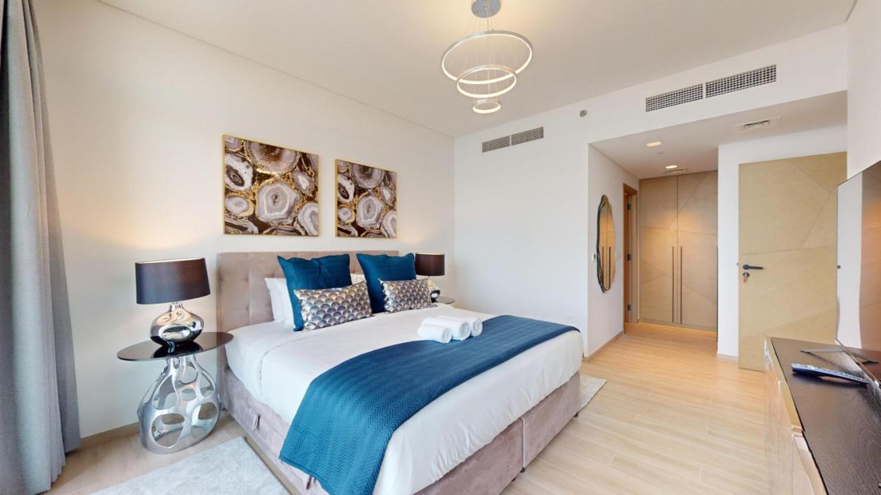 Palace Residences - Chic Two Bed With Creek Views * Dubai