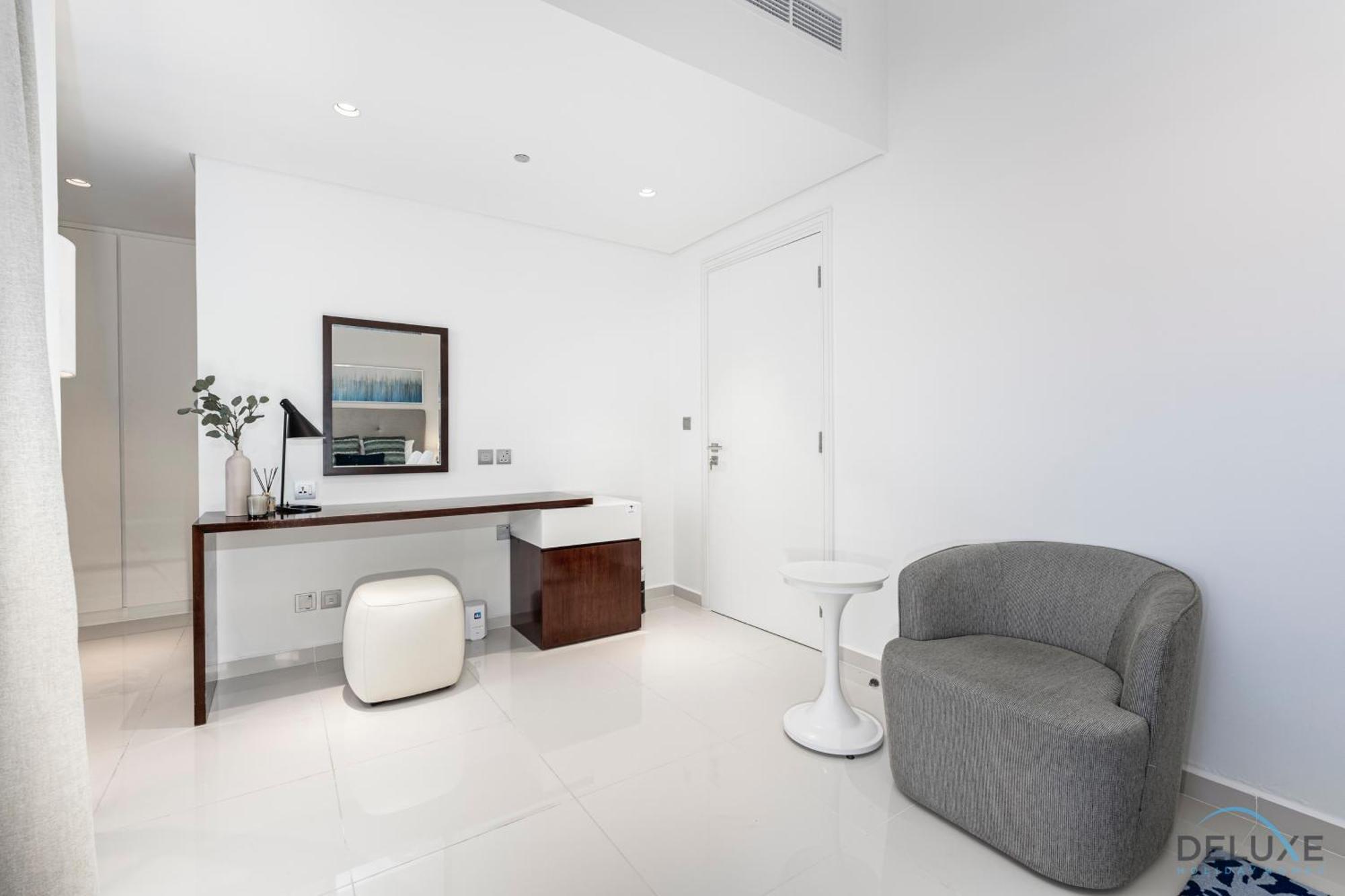 Chic 1br In Avanti Tower, Business Bay By Deluxe Homes Dubai