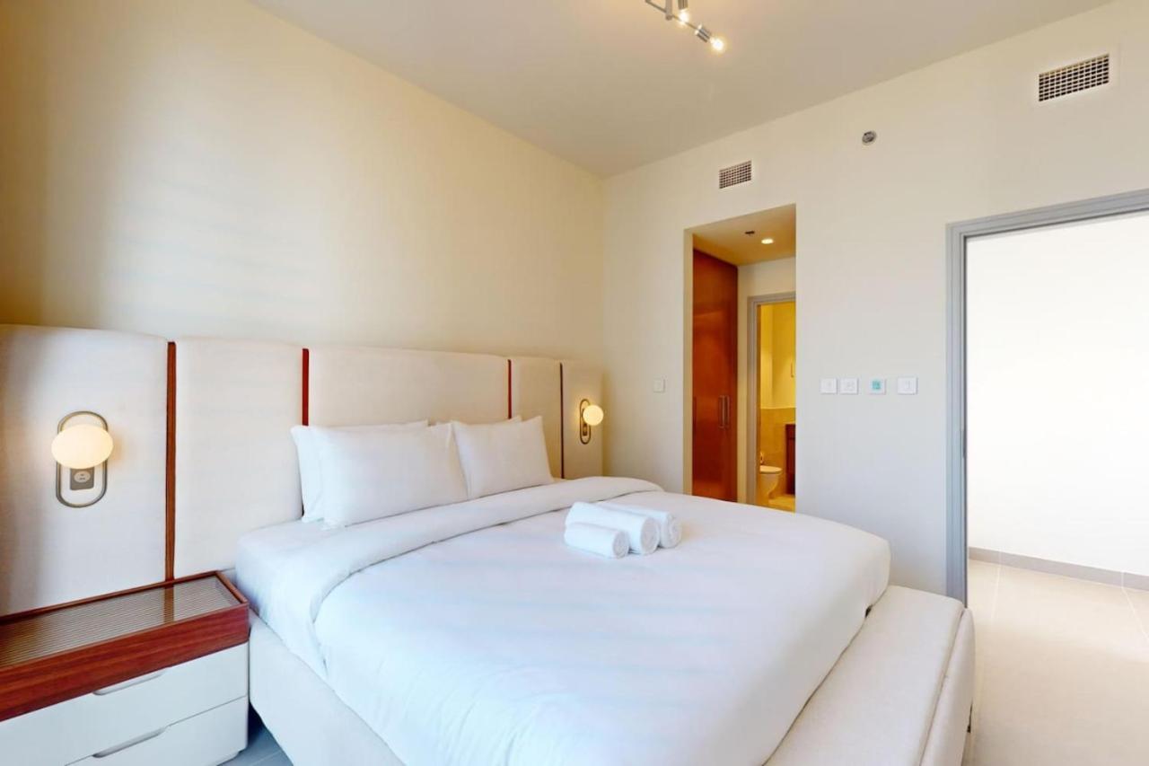 Apartment Tower 2 - Warm Two Bedroom